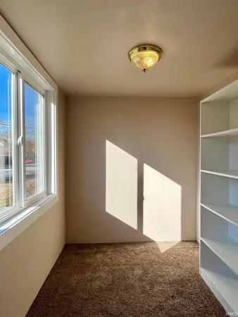 $233,900 | 484 West 5th Street, Peru, IN 46970