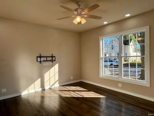 $244,900 | 484 West 5th Street, Peru, IN 46970