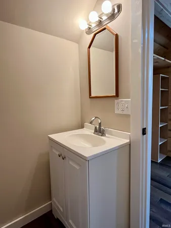 $233,900 | 484 West 5th Street, Peru, IN 46970