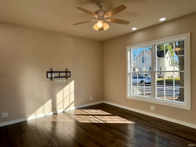 $244,900 | 484 West 5th Street, Peru, IN 46970