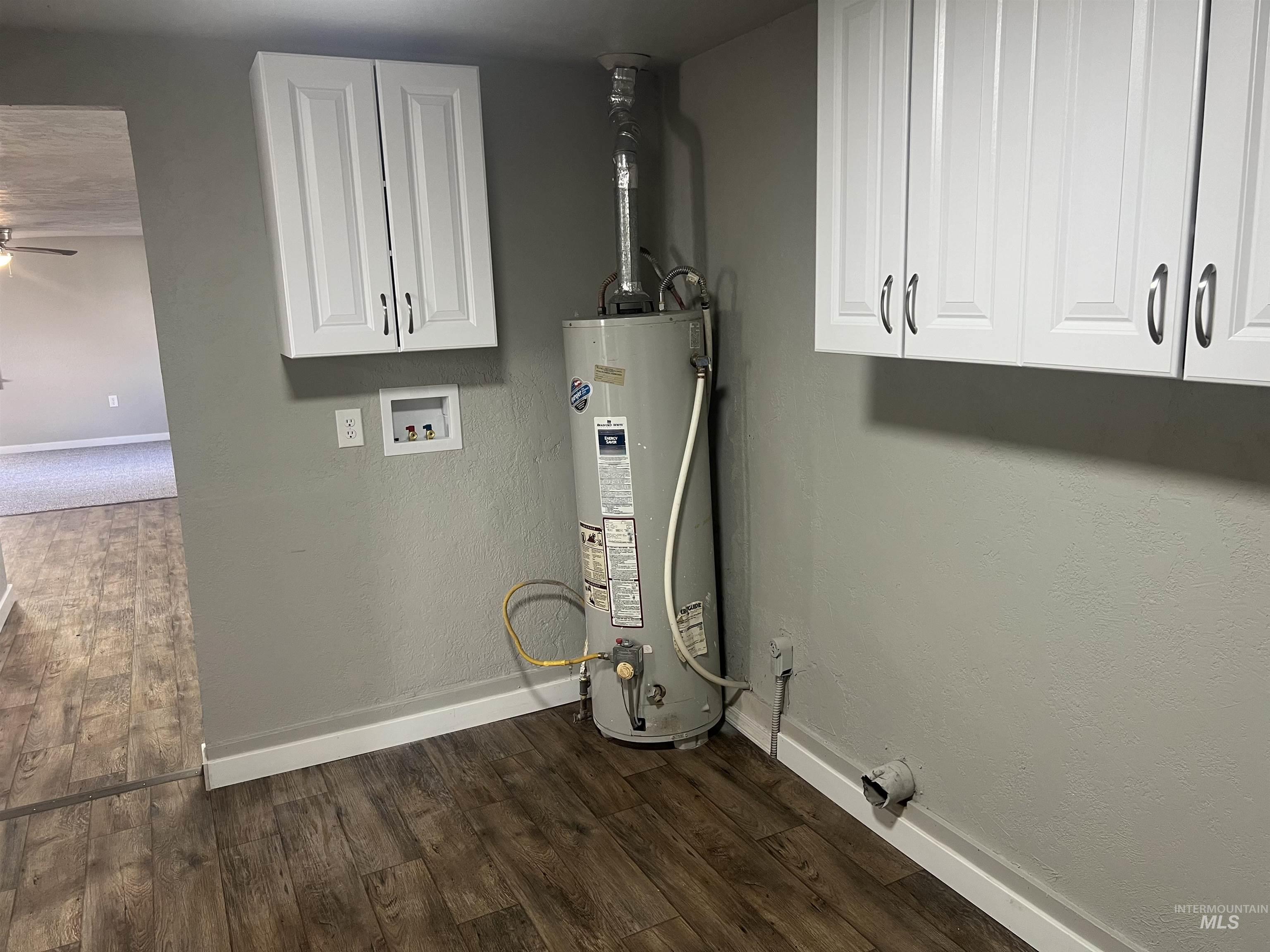 150 Roosevelt Street Mountain Home, ID 83647 - Photo 8 of 16 Utilities featuring water heater