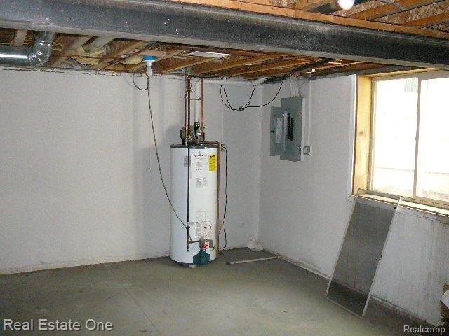 3285 East 11 Mile Road Warren, MI 48092 - Photo 13 of 14 Basment with Egress Window