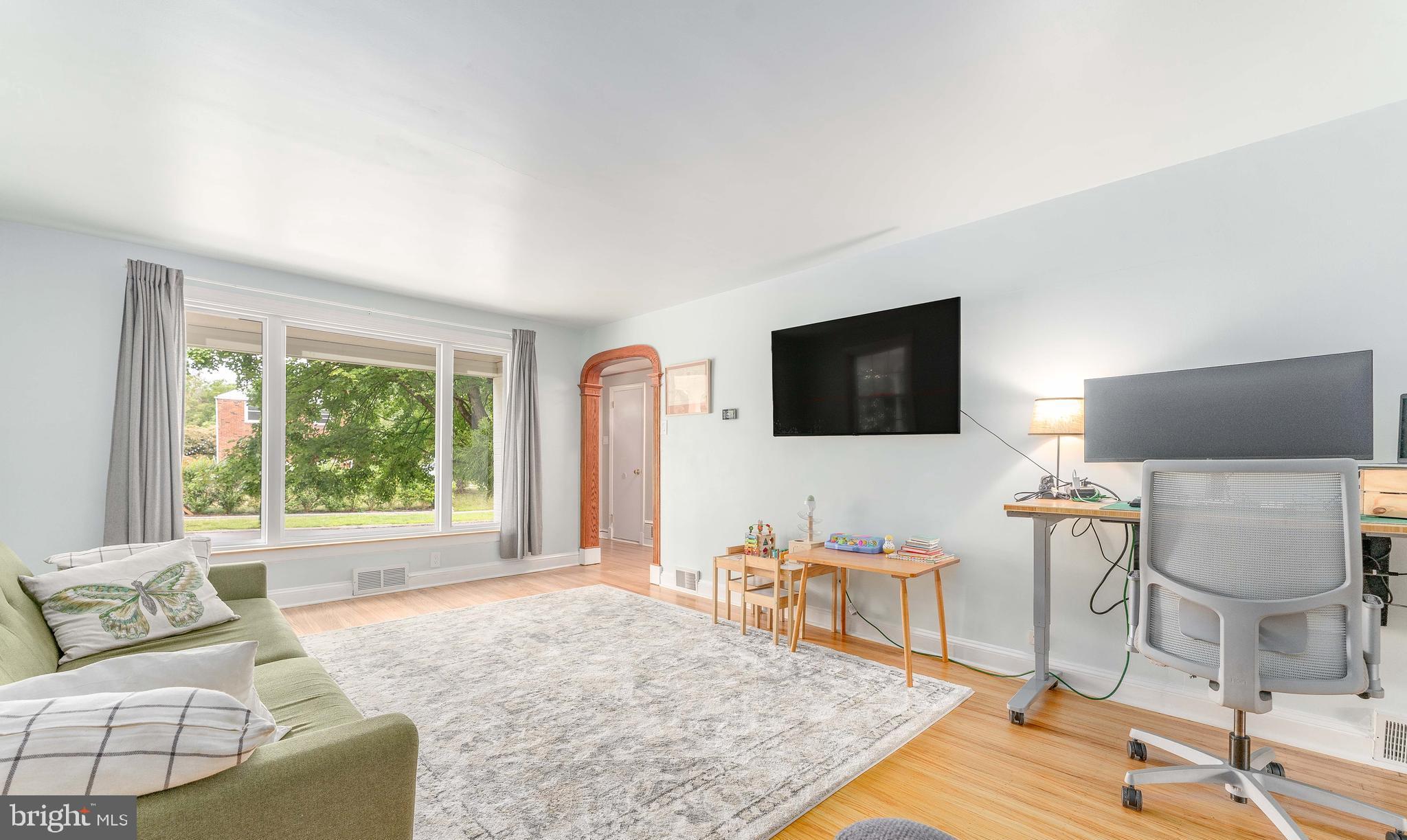 1702 Tyson Road Havertown, PA 19083 - Photo 8 of 41