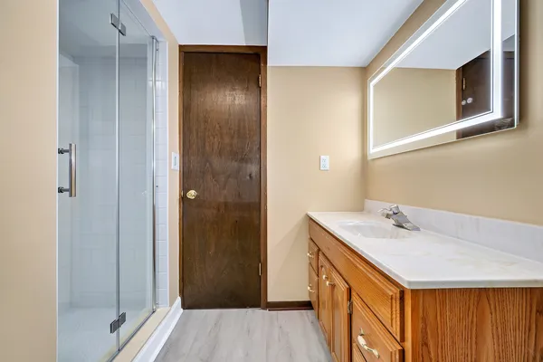 $3,800 | 887 Braintree Lane, Bartlett, IL 60103
