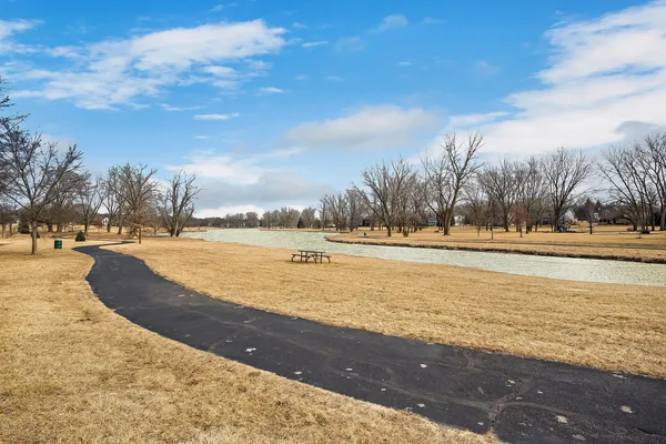 $3,800 | 887 Braintree Lane, Bartlett, IL 60103