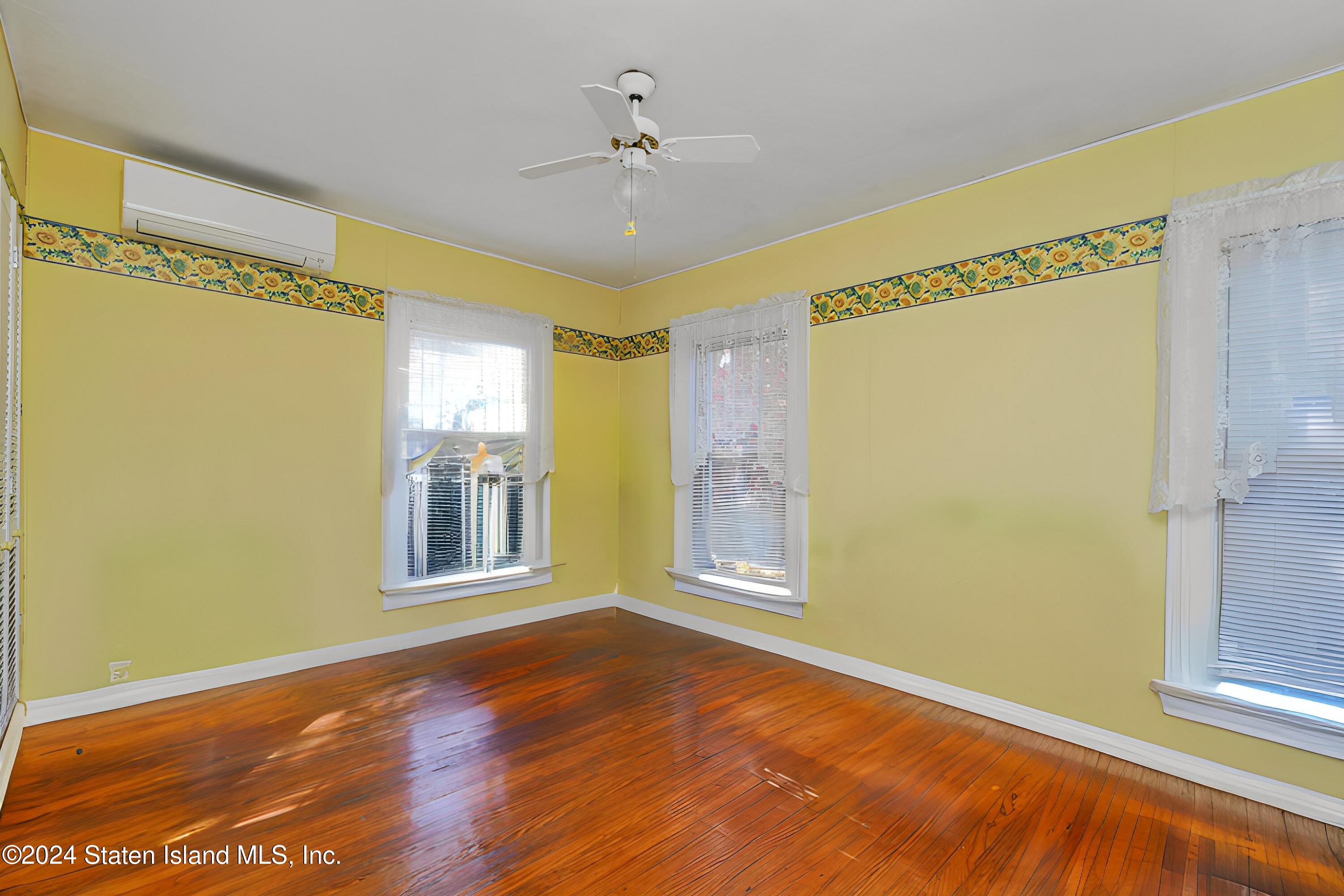 5396 Arthur Kill Road Staten Island, NY 10307 - Photo 24 of 43 Bedroom #2