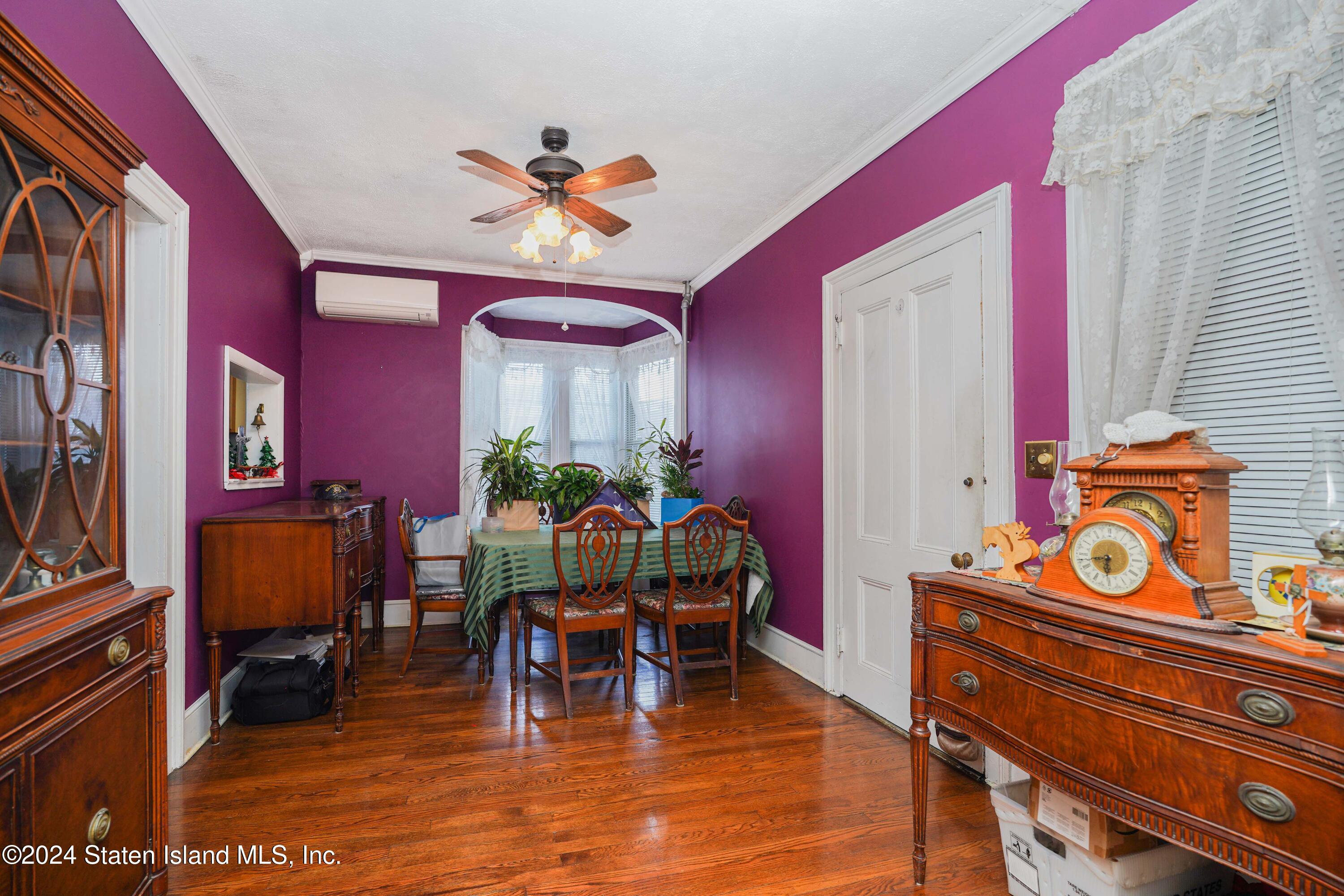 5396 Arthur Kill Road Staten Island, NY 10307 - Photo 8 of 43 Dining Room