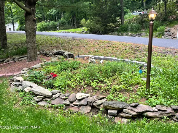 $2,500 | 51 Seneca Road, Mount Pocono, PA 18344
