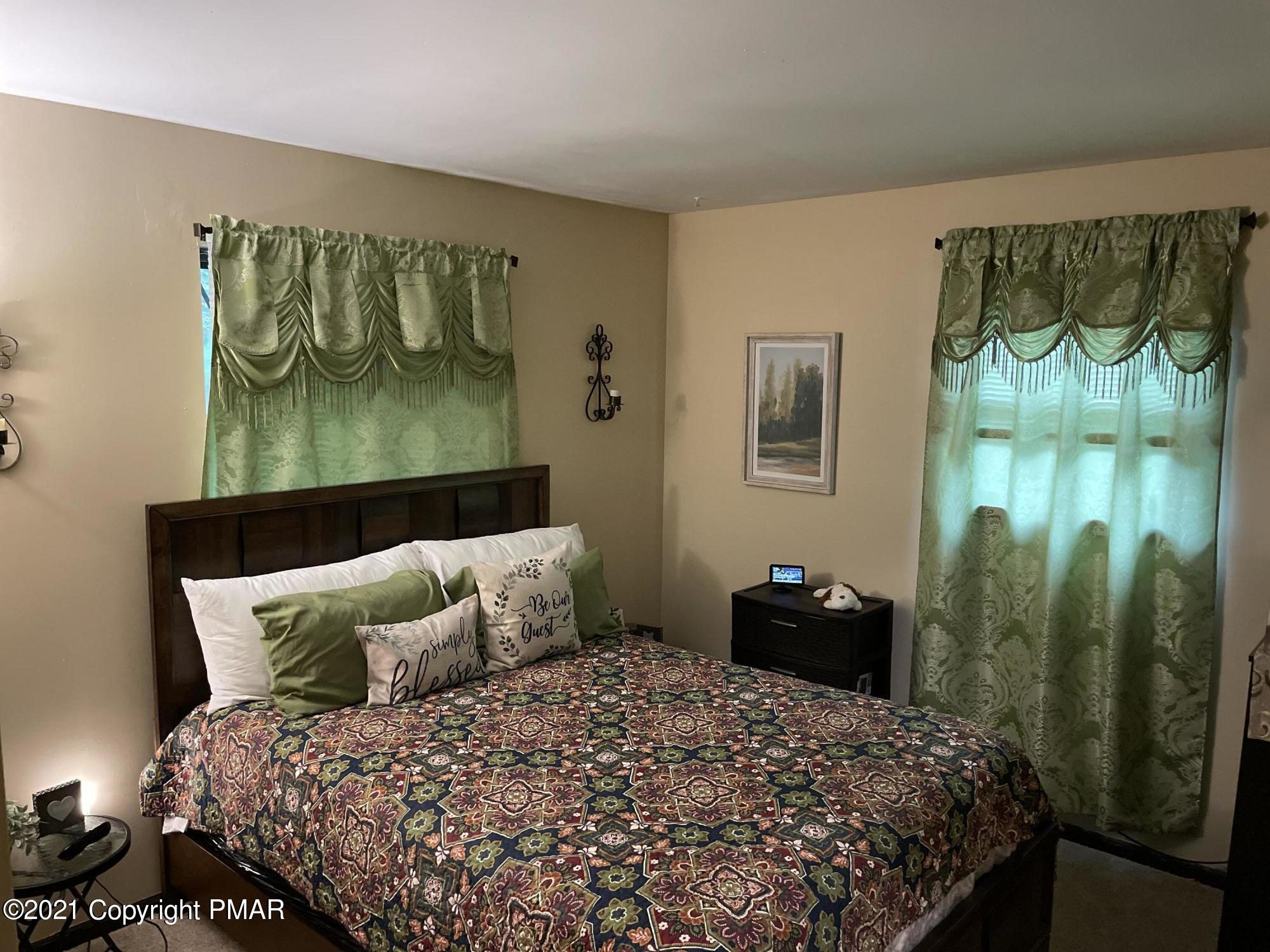 51 Seneca Road Mount Pocono, PA 18344 - Photo 9 of 34 IMG_4264 5-2