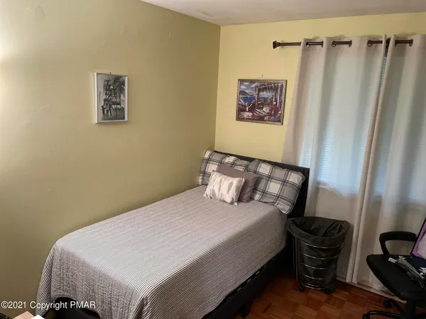 $2,500 | 51 Seneca Road, Mount Pocono, PA 18344