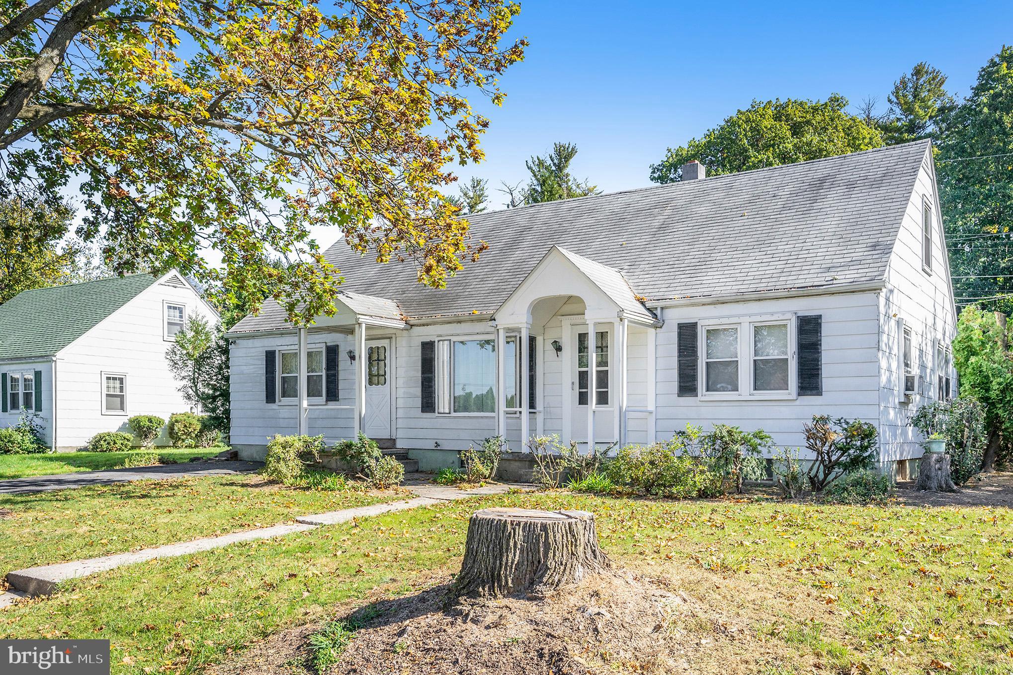 3035 Elm Road Reading, PA 19605 - Photo 3 of 25 Gallery Image 3