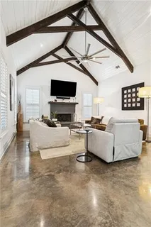 $585,000 | 960 Beauregard Parkway, Covington, LA 70433