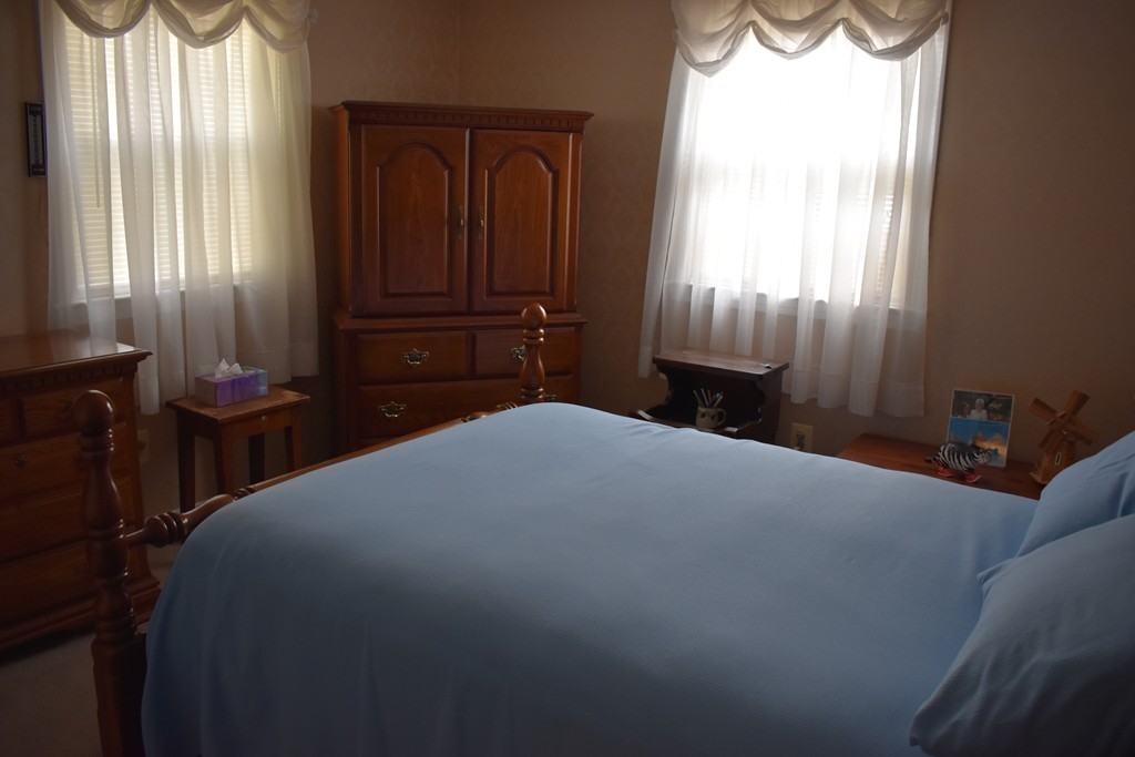 262 Burnham Road Lowell, MA 01852 - Photo 12 of 18 Gallery Image 12