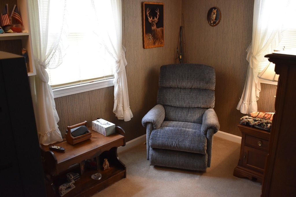 262 Burnham Road Lowell, MA 01852 - Photo 14 of 18 Gallery Image 14