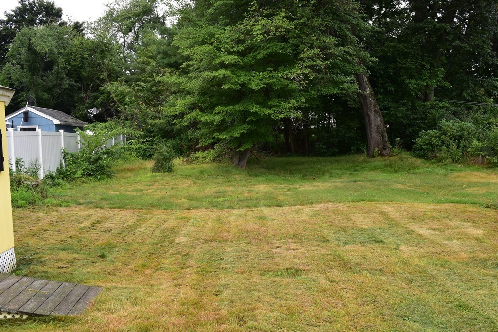 262 Burnham Road Lowell, MA 01852 - Photo 3 of 18 Gallery Image 3