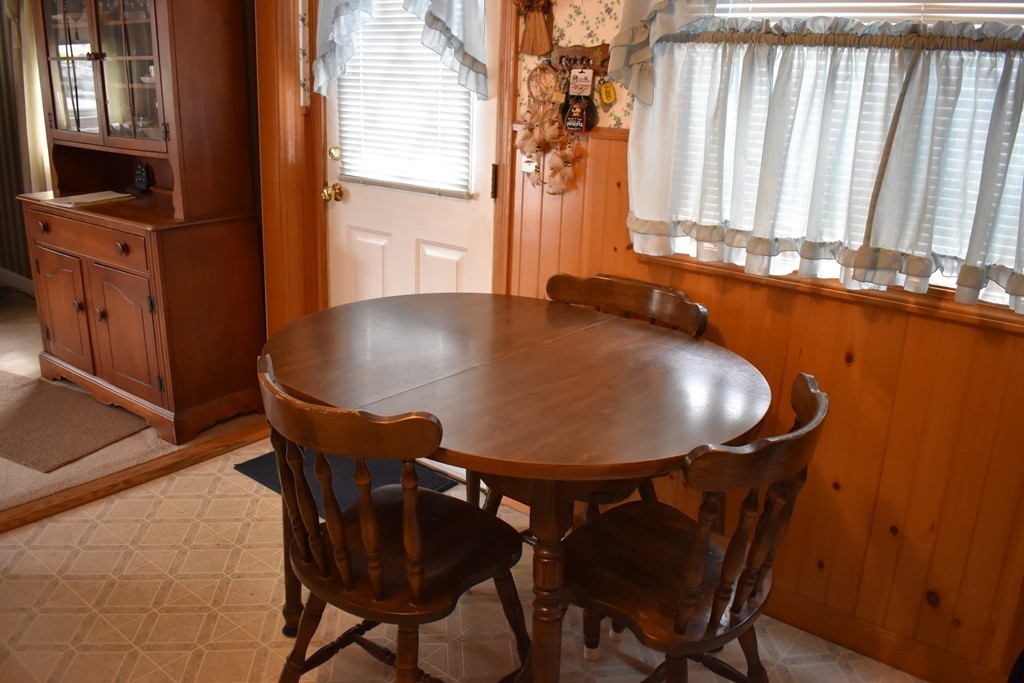 262 Burnham Road Lowell, MA 01852 - Photo 5 of 18 Gallery Image 5