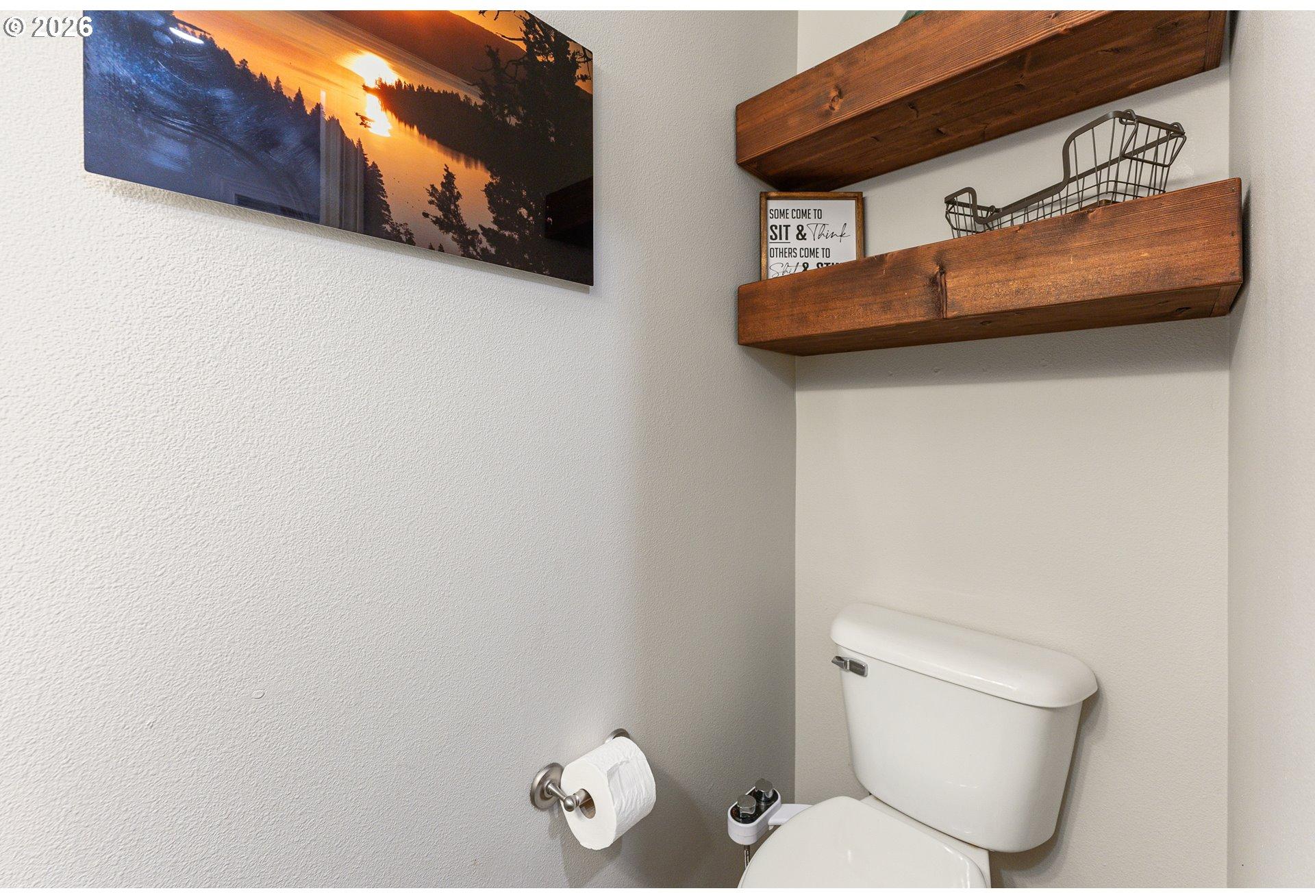10340 Southwest Dunlin Place Beaverton, OR 97007 - Photo 19 of 37 Bathroom