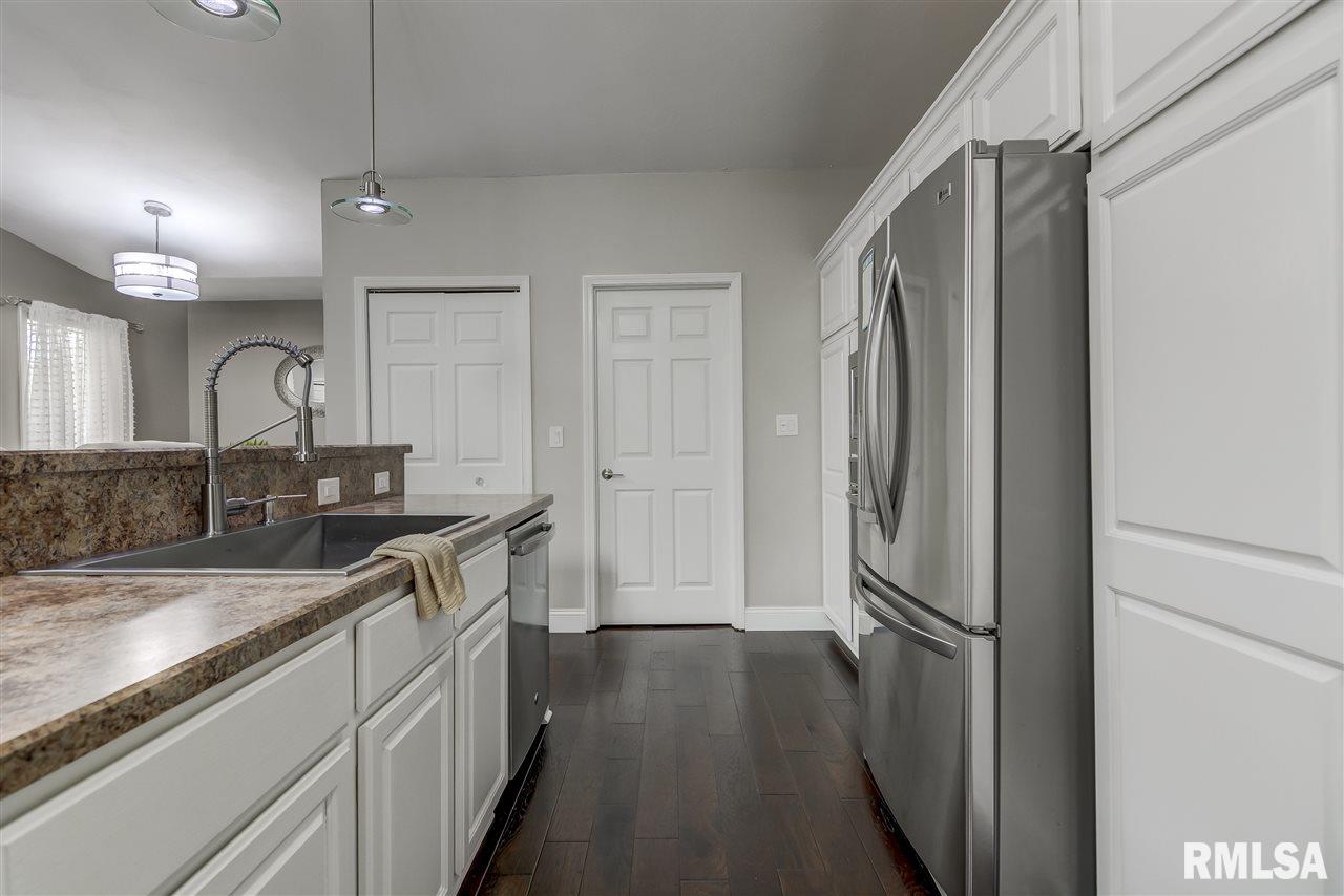 3510 Aberdeen Court Springfield, IL 62704 - Photo 9 of 34 Gallery Image 9