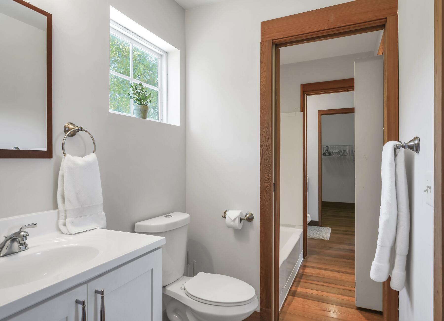 132 Hammock Oaks Boulevard Freeport, FL 32439 - Photo 38 of 45 a bathroom with a sink a toilet and shower