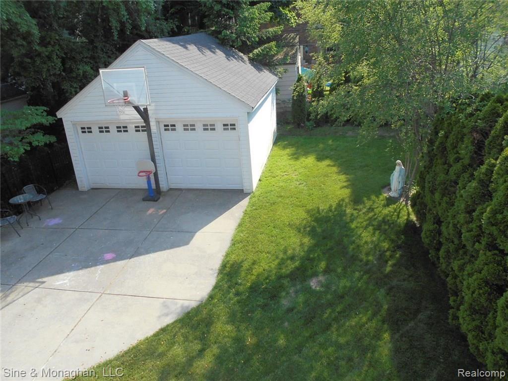 223 McMillan Road Grosse Pointe Farms, MI 48236 - Photo 37 of 39