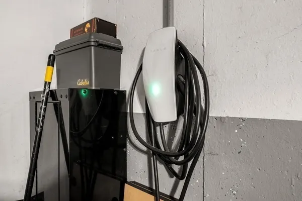 a view of a large building