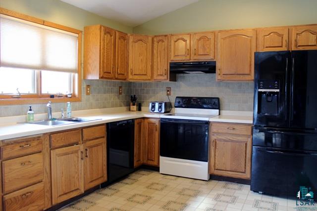 4711 Hallbeck Road Saginaw, MN 55779 - Photo 2 of 18 Kitchen