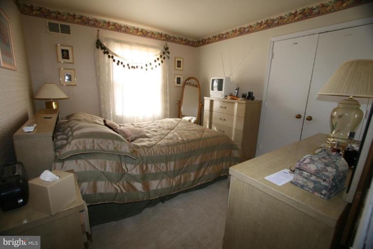 9243 Log Chain Road Columbia, MD 21045 - Photo 2 of 21 Bedroom #2