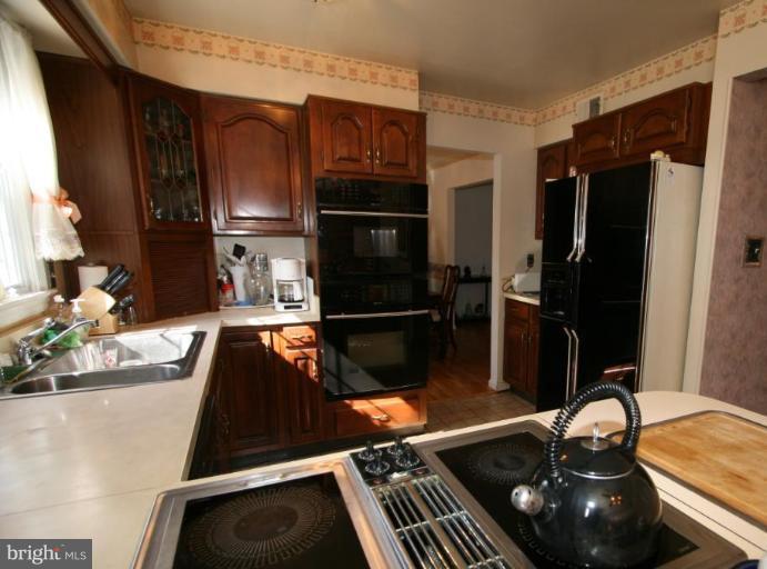 9243 Log Chain Road Columbia, MD 21045 - Photo 15 of 21 Kitchen #2