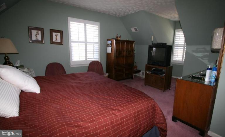 9243 Log Chain Road Columbia, MD 21045 - Photo 18 of 21 Master Bedroom #2