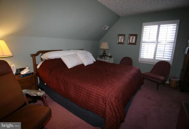 9243 Log Chain Road Columbia, MD 21045 - Photo 19 of 21 Master Bedroom #3