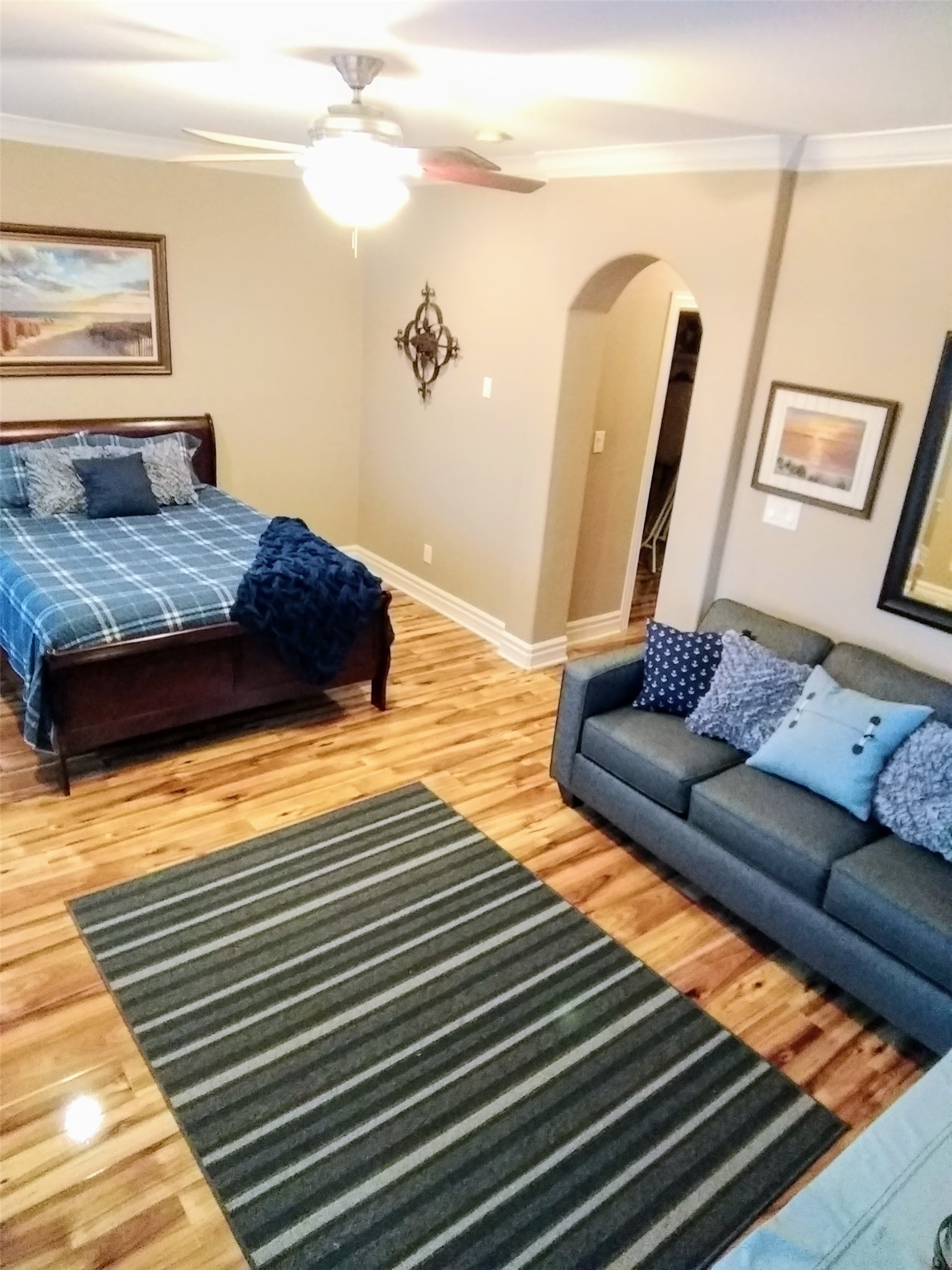 612 8th Street Kemah, TX 77565 - Photo 20 of 20 a living room with furniture and a rug
