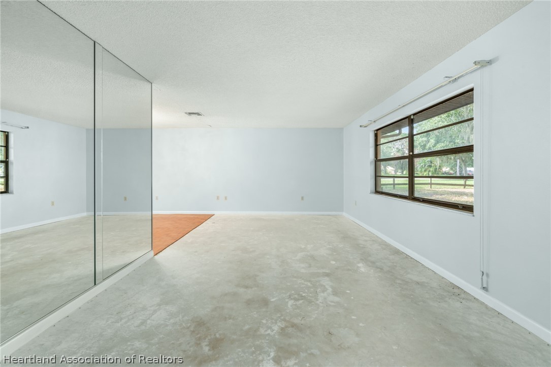 6937 Sparta Road Sebring, FL 33875 - Photo 6 of 36