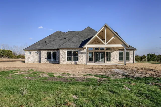 $575,000 | 2352 County Road 1112, Farmersville, TX 75442