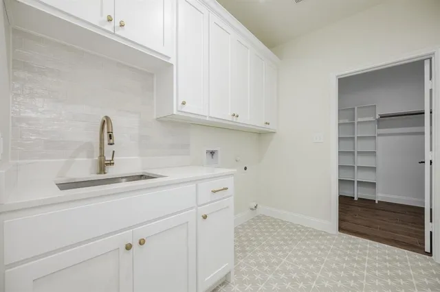 $575,000 | 2352 County Road 1112, Farmersville, TX 75442