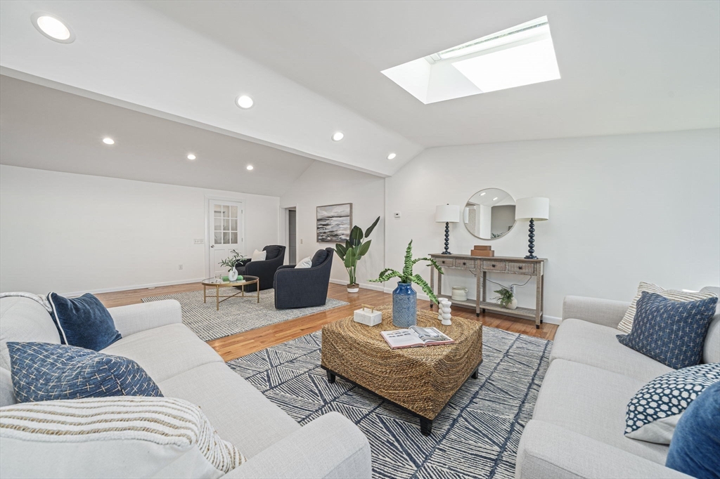 110 Damons Point Road Marshfield, MA 02050 - Photo 14 of 42 Gallery Image 14