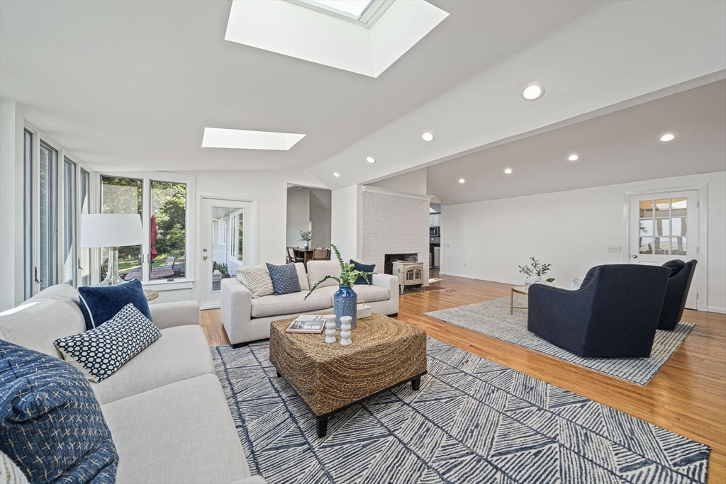 110 Damons Point Road Marshfield, MA 02050 - Photo 15 of 42 Gallery Image 15