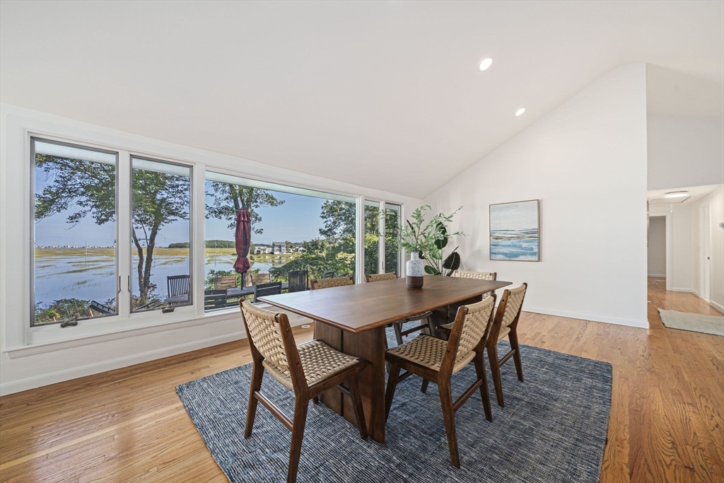 110 Damons Point Road Marshfield, MA 02050 - Photo 10 of 42 Gallery Image 10
