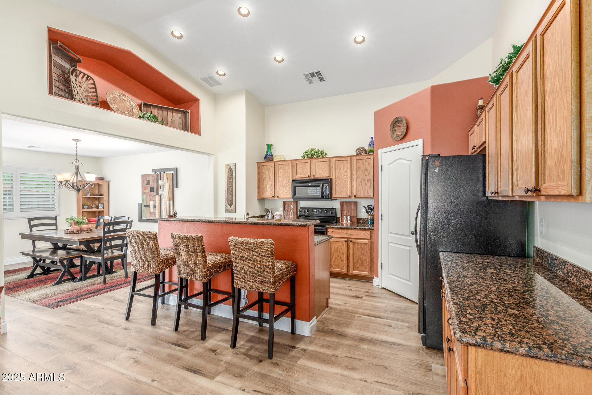 17565 West Spring Lane Surprise, AZ 85388 - Photo 8 of 41 16 Spring