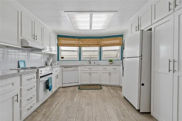 $1,800 | 3301 Alt 19 Palm Harbor, Unit 611, Palm Harbor, FL 34683