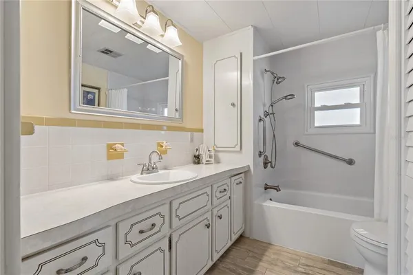 $1,800 | 3301 Alt 19 Palm Harbor, Unit 611, Palm Harbor, FL 34683