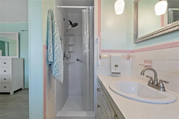 $1,800 | 3301 Alt 19 Palm Harbor, Unit 611, Palm Harbor, FL 34683