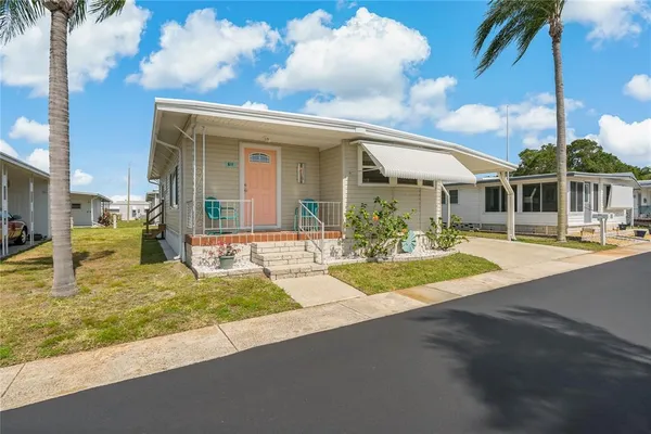 $1,800 | 3301 Alt 19 Palm Harbor, Unit 611, Palm Harbor, FL 34683