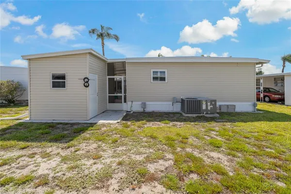 $1,800 | 3301 Alt 19 Palm Harbor, Unit 611, Palm Harbor, FL 34683