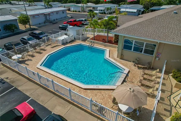 $1,800 | 3301 Alt 19 Palm Harbor, Unit 611, Palm Harbor, FL 34683