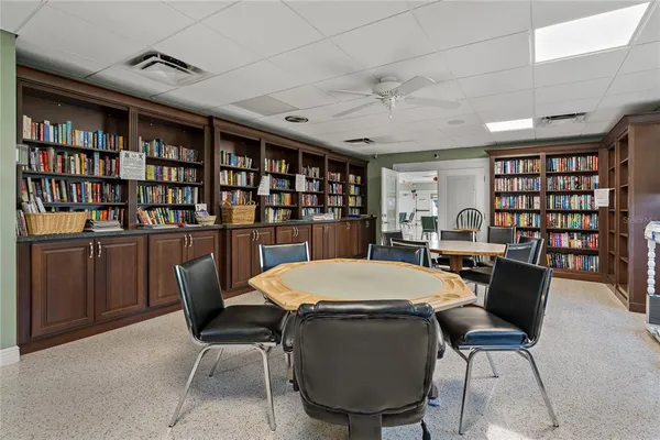 $1,800 | 3301 Alt 19 Palm Harbor, Unit 611, Palm Harbor, FL 34683