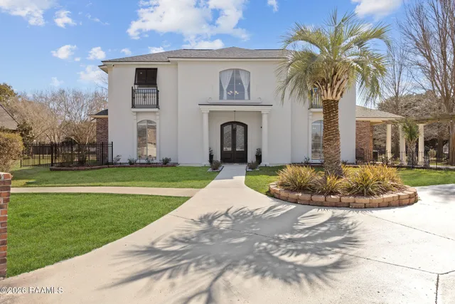 $649,900 | 105 Woodbine Drive, Lafayette, LA 70503