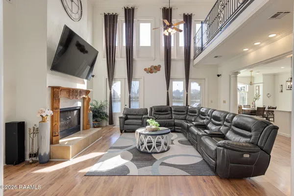 $625,000 | 105 Woodbine Drive, Lafayette, LA 70503