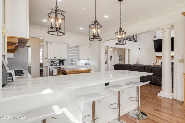 $625,000 | 105 Woodbine Drive, Lafayette, LA 70503