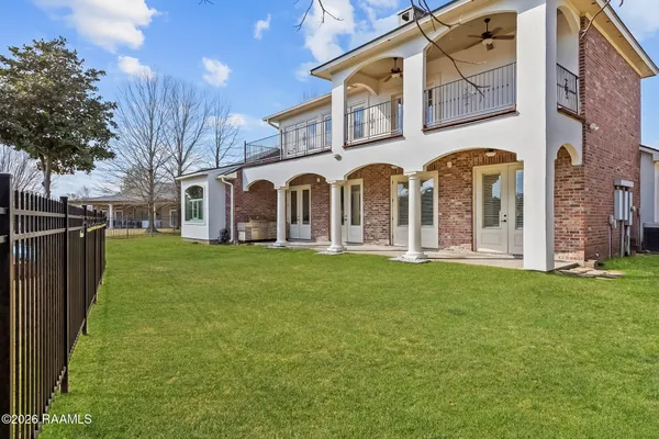 $625,000 | 105 Woodbine Drive, Lafayette, LA 70503