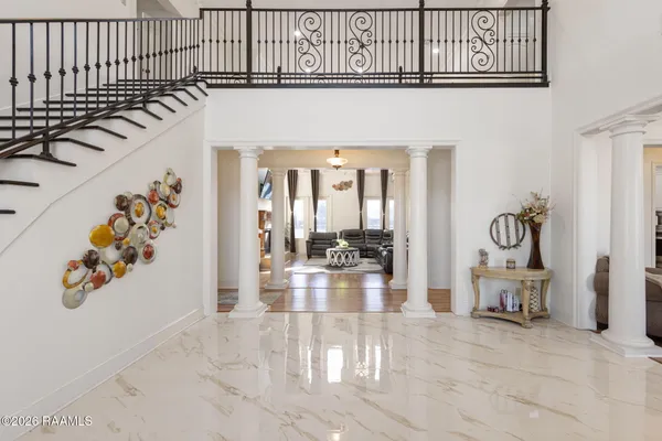 $625,000 | 105 Woodbine Drive, Lafayette, LA 70503